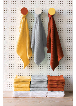 Chestnut Brown Ripple Dishtowel