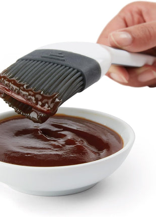 Zyliss BBQ brush with heat resistant silicone bristles